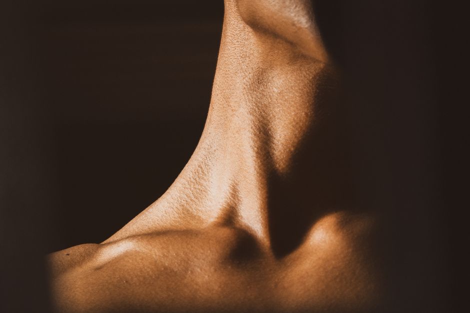 perimenopause muscle twitching night — Glomend